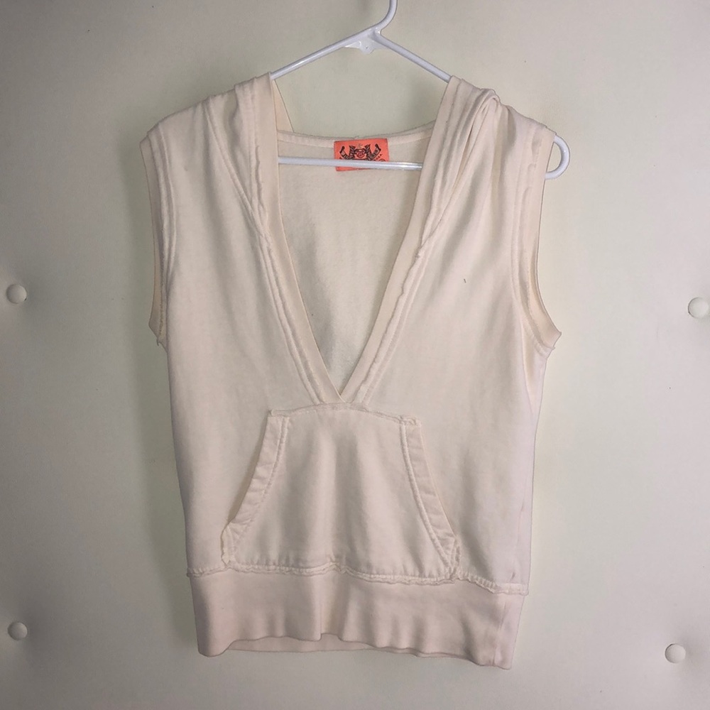 Small Juicy Sleeveless Low Cut Hoodie